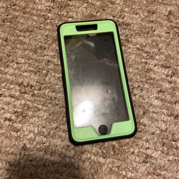 EUC IPhone 7 Plus or 8 plus phone case - Picture 2 of 2